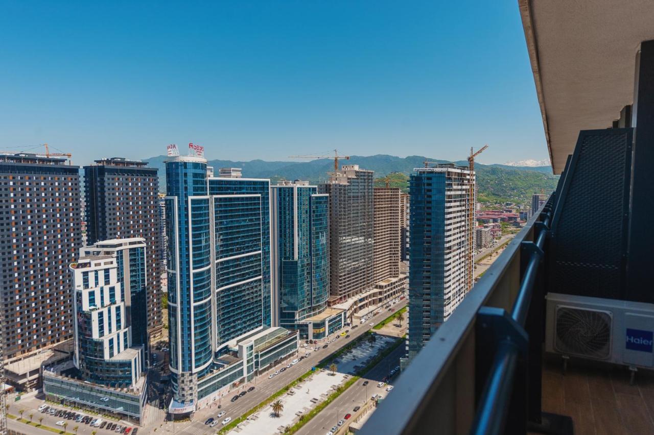 Panorama Aparthotel Orbi City Batumi Exterior foto